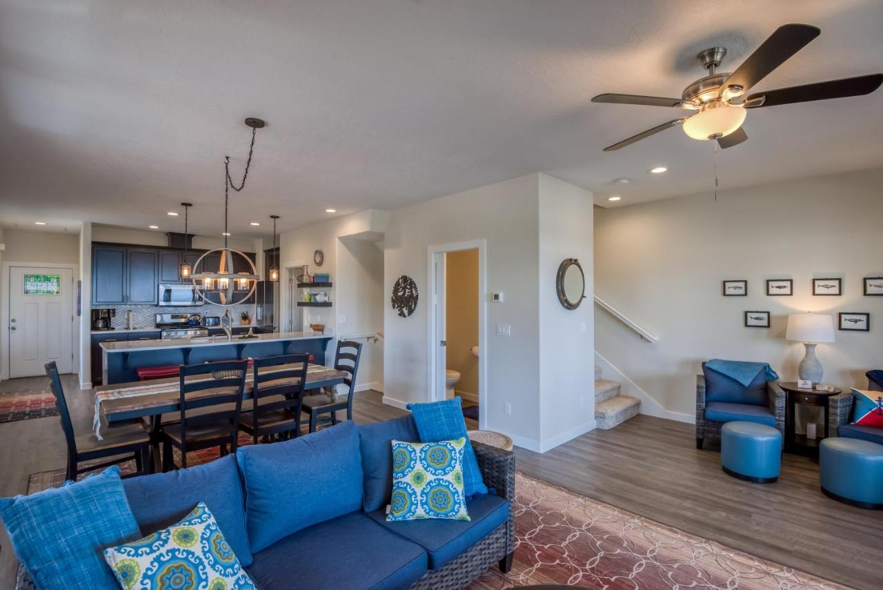 Oceanview Townhome - Pet Friendly - Sleeps 6 - King Depoe Bay Eksteriør billede