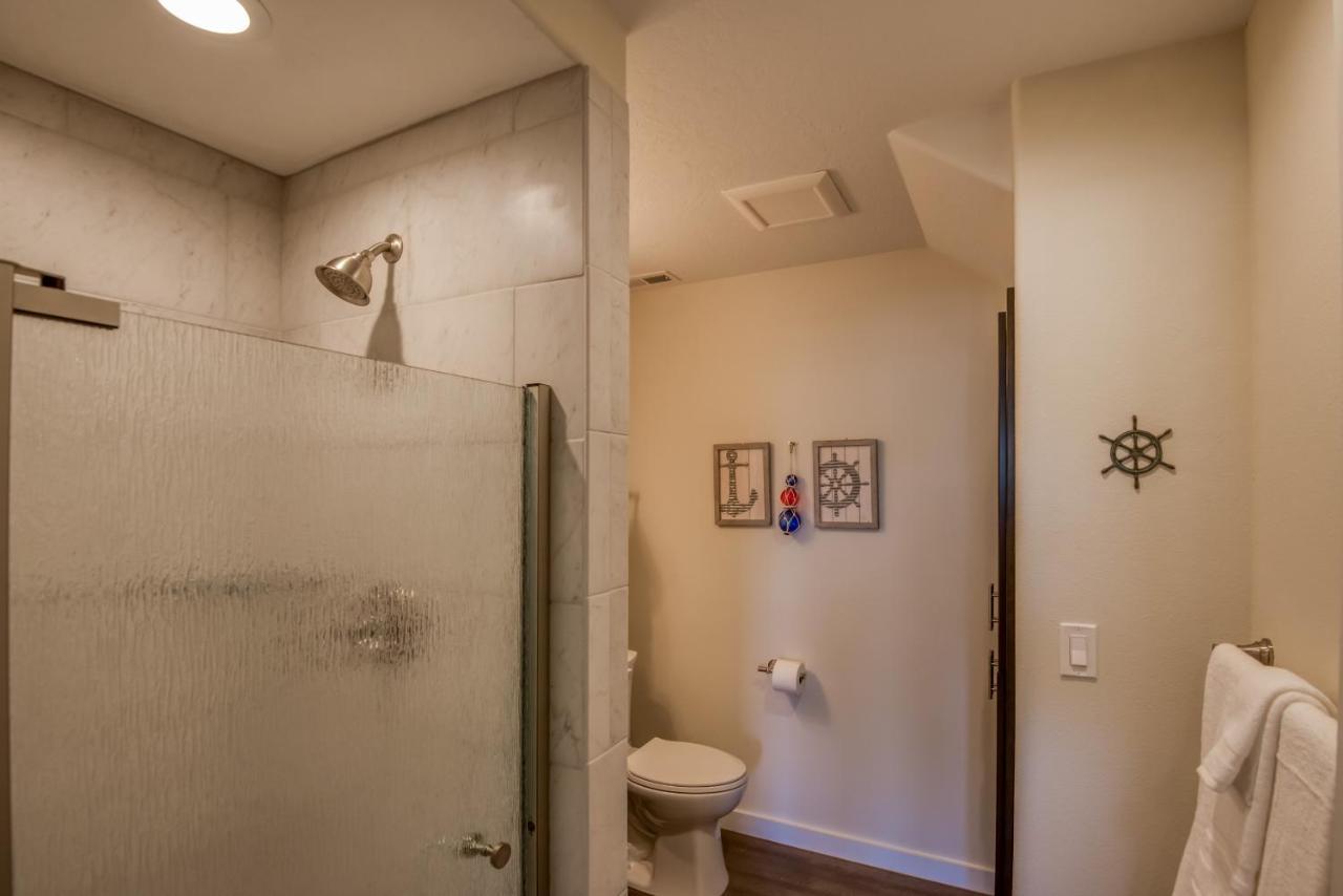Oceanview Townhome - Pet Friendly - Sleeps 6 - King Depoe Bay Eksteriør billede